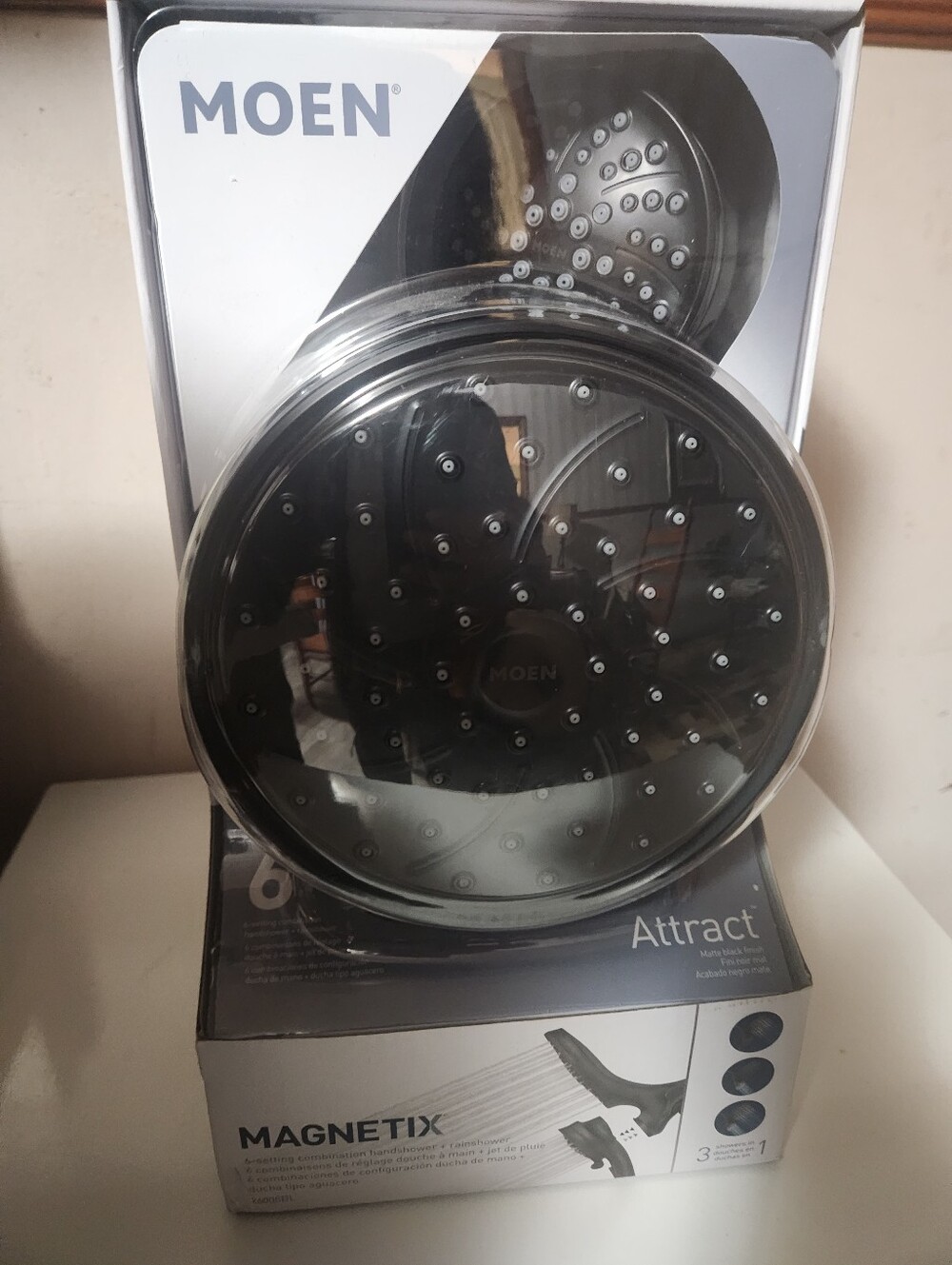 Moen Attract Magnetix Handshower Showerhead